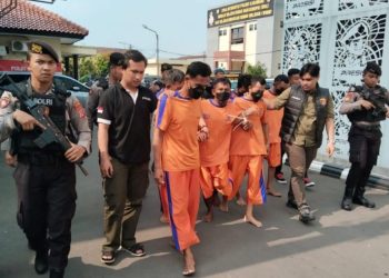 Polres Karawang Ungkap Komplotan Spesialis Bobol ATM Minimarket