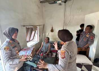 Polres Indramayu Berikan Bantuan untuk Paus Riyadi: Bentuk Kepedulian dan Bukti Semangat “Polri untuk Masyarakat”