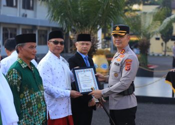 Polres Garut Beri Penghargaan kepada 17 Tokoh Agama atas Kontribusi Jaga Kamtibmas