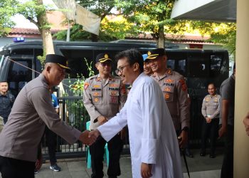 Polres Ciamis Jamin Keamanan Ibadah Kenaikan Isa Almasih: Kapolres Tinjau Langsung Pengamanan