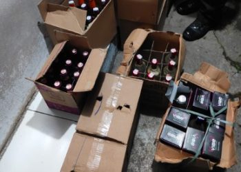 Polsek Megamendung Gerebek Warung Miras Ilegal, Ratusan Botol Miras Ilegal Diamankan