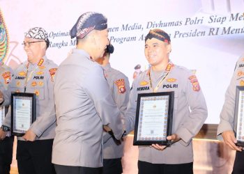 Bidhumas Polda Jabar Raih Dua Penghargaan Bergengsi di Rakernis Humas Polri 2025