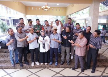 Kapolda Jabar Silaturahmi ke Tokoh Masyarakat Umuh Muchtar