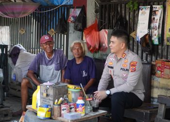 Kapolres Cirebon Kota Sambangi Tukang Tambal Ban, Ajak Warga Tak Takut Lapor Polisi
