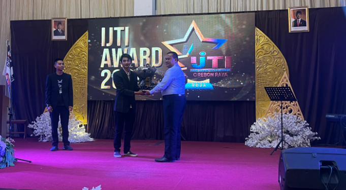 Kapolres Indramayu Raih Penghargaan Tokoh Penggerak Perdamaian di Ajang IJTI Award 2025