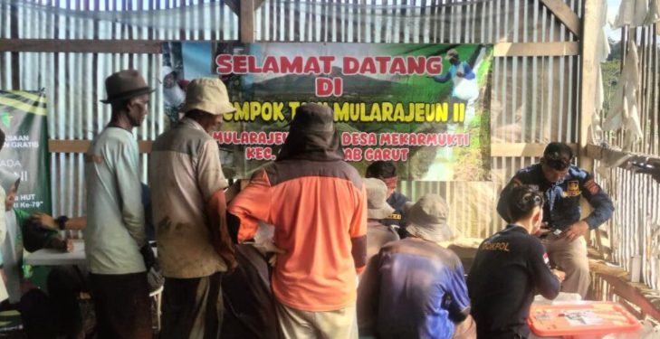 Polres Garut Gelar Pelayanan Kesehatan Gratis untuk Petani di Cilawu