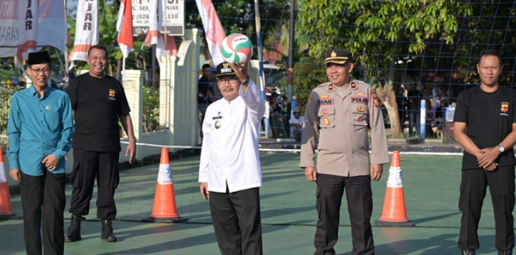 Tournament Bola Voli Putri Kapolsek Kota Banjar Cup 2025 Resmi Dibuka, Wakil Wali Kota Ajak Ubah Mindset Olahraga