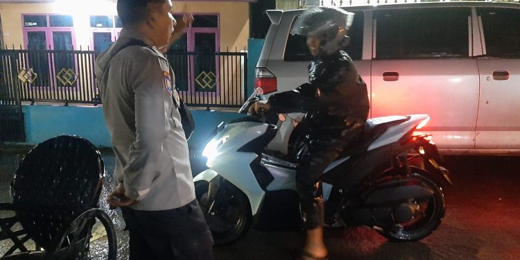 Polisi Amankan Jalur Longsor Leles Garut, Arus Lalu Lintas Dialihkan