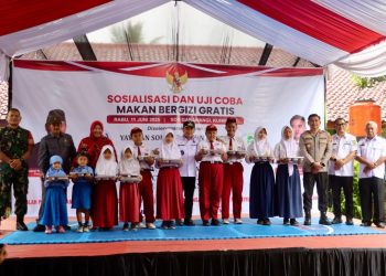 Kapolres Kuningan Dukung Penuh Program Makan Bergizi Gratis untuk Siswa SDN 1 Garawangi