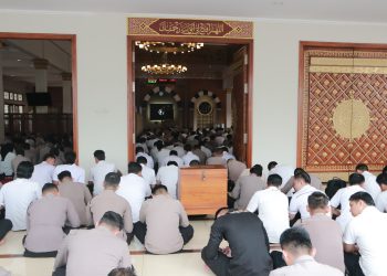 Polda Jabar Gelar Binrohtal Rutin, Tekankan Keikhlasan dan Nilai Ibadah dalam Pelayanan Publik