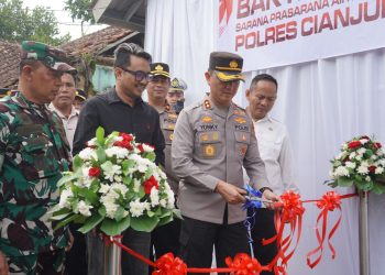 Polres Cianjur Resmikan Sumur Bor dan Gelar Bakti Sosial di Desa Talaga: Hadirnya Polri di Tengah Masyarakat
