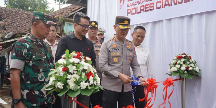 Polres Cianjur Resmikan Sumur Bor dan Gelar Bakti Sosial di Desa Talaga: Hadirnya Polri di Tengah Masyarakat