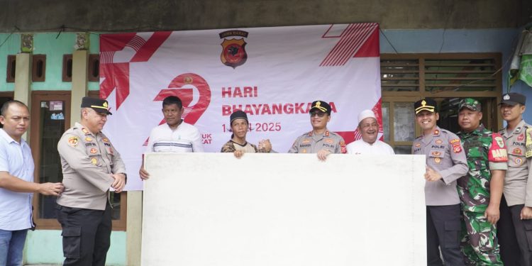 Polres Banjar Gelar Bedah Rumah Jelang Hari Bhayangkara Ke-79: Wujud Kepedulian Polri untuk Masyarakat