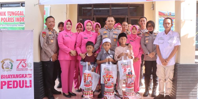 Sentuhan Hati Polres Indramayu: Khitanan Massal Meriahkan Hari Bhayangkara ke-79