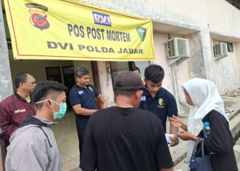 Tim DVI Polda Jabar Kembali Identifikasi Jenazah Korban Longsor Cirebon