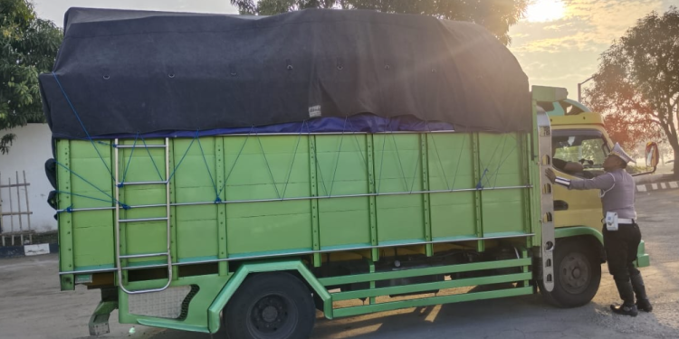 Polda Jabar Tertibkan Kendaraan ODOL untuk Keselamatan Lalu Lintas