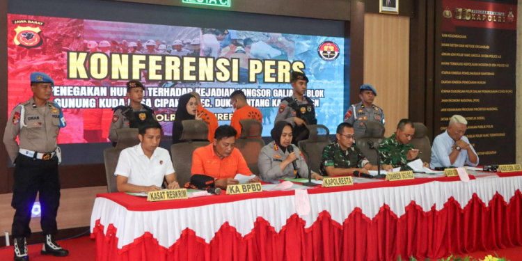 Dua Tersangka Ditetapkan dalam Kasus Longsor Tambang Gunung Kuda Cirebon