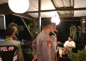 Patroli Gabungan di Jalancagak Terapkan Jam Malam Pelajar