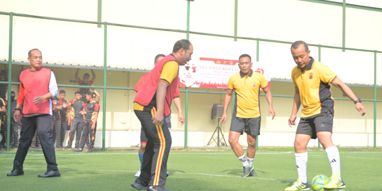 Kapolda Jabar Ajak Jajarannya Olahraga, Tumbuhkan Semangat Kebersamaan di HUT Bhayangkara ke-79