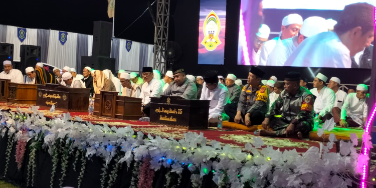 Kapolsek Sindang Pimpin Pengamanan Haul Akbar Habib Yusuf, Berjalan Lancar dan Khidmat