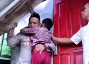 Kapolda Jabar Apresiasi Polisi Penyelamat Bocah di Menara Seluler