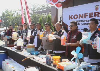 Polda Jabar Bongkar Laboratorium Sabu Jaringan Internasional “Golden Crescent”