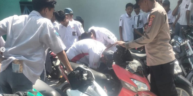 SMK Al Farizi Leles dan Polsek Leles Razia Knalpot Brong, Ciptakan Lingkungan Belajar yang Kondusif