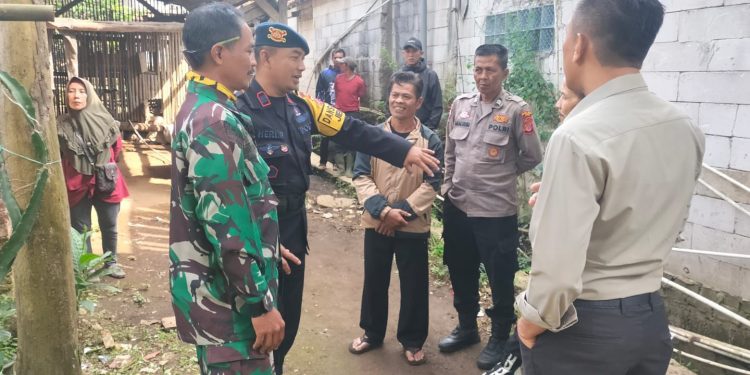 Tim Jihandak Brimob Polda Jabar Musnahkan Mortir Peninggalan Perang di Garut