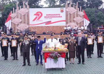 Polda Jabar Rayakan Hari Bhayangkara ke-79 dengan Syukuran dan Penghargaan Prestasi Personel