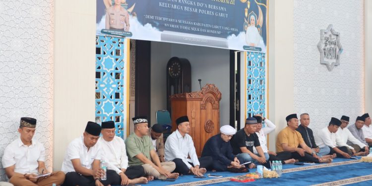 Polres Garut Gelar Istighosah dan Gema Sholawat, Doa untuk Keamanan dan Almarhum Aipda Cecep