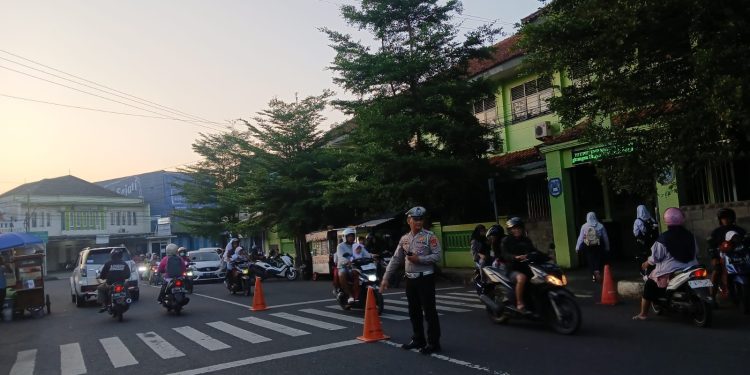 Satlantas Polres Banjar Optimalkan Pengaturan Lalu Lintas Pagi: Dukung Operasi Patuh Lodaya 2025