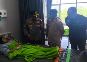 Kapolda Jabar Jenguk Tasya, Pelajar Korban Kericuhan Dalam Pesta Rakyat di Garut