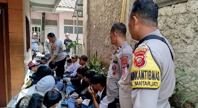 28 Pelajar di Kota Bogor Digerebek Polisi Saat Pesta Miras