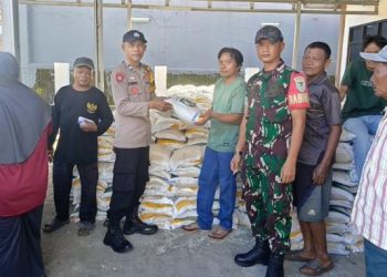 Polres Subang Kawal Penyaluran Bantuan Beras Bulog, Pastikan Tepat Sasaran