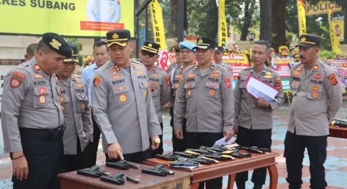 Polres Subang Cek Senpi Dinas, Tekankan Tanggung Jawab dan Keselamatan Personel