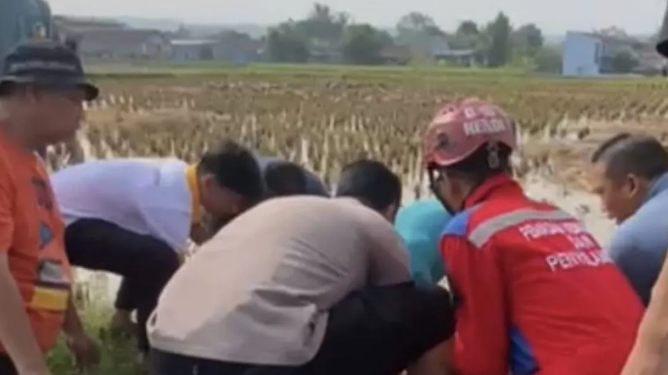 Polisi Pastikan Pria Tewas Lompat dari Tower di Cianjur Akibat Bunuh Diri