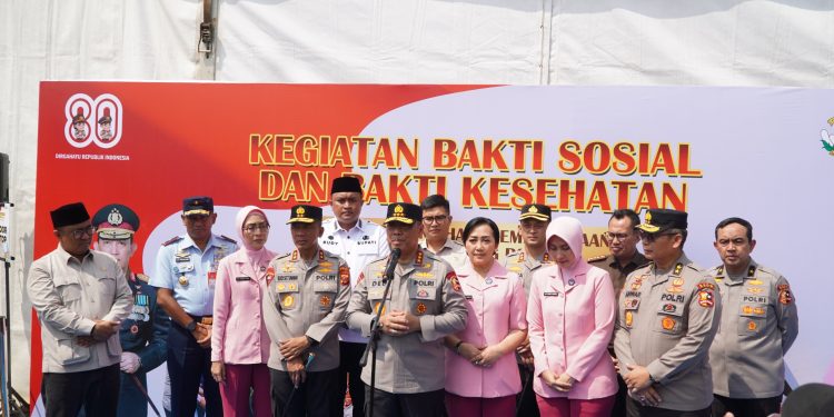 Wakapolri Gelar Bakti Sosial di SMA Kemala Taruna Bhayangkara Bogor