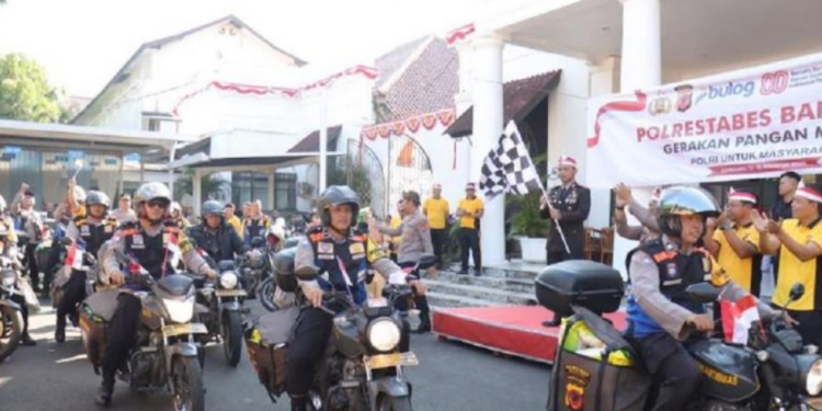 Polrestabes Bandung Gelar Gerakan Pangan Murah Keliling untuk Jangkau Warga Rawan Pangan