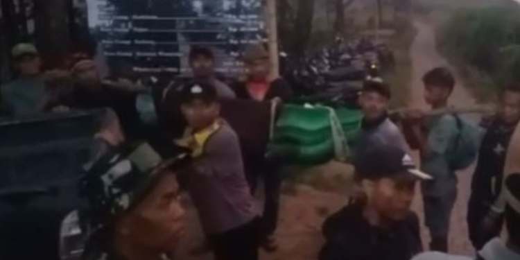 Polsek Wanaraja Respon Cepat Evakuasi Pendaki Meninggal di Gunung Sagara