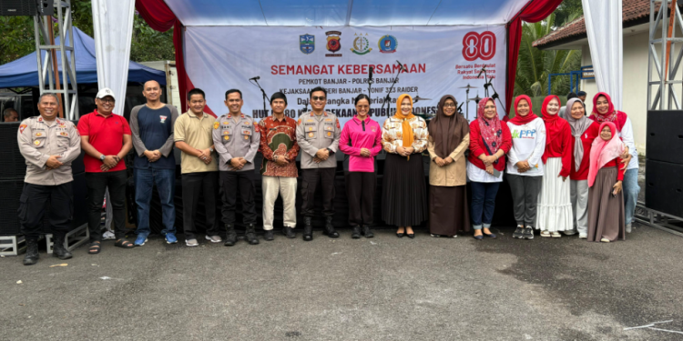 Sinergi Polres Banjar, Kejari, dan Pemkot Semarakkan HUT ke-80 RI dengan Lomba Tradisional Penuh Kebersamaan