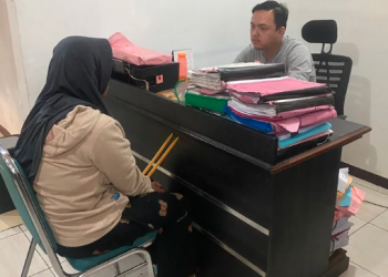 Polres Garut Ciduk Perempuan Penipu Online yang Jerat Ibu-Ibu Rumah Tangga
