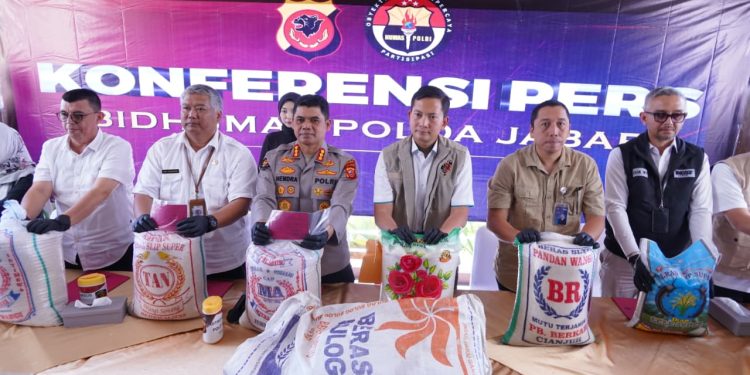 Polda Jabar Ungkap Kecurangan Peredaran Beras, Enam Tersangka Ditangkap