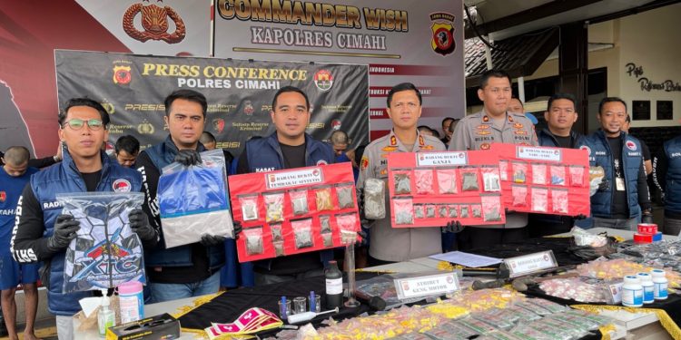 Polres Cimahi Ungkap 25 Kasus Narkoba dalam Dua Pekan, 31 Tersangka Diamankan, Sita Sabu, Ganja, hingga Ribuan Butir Obat Keras