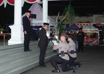 Kapolres Banjar Hadiri TAPTU dan Pawai Obor Semarakkan HUT ke-80 RI