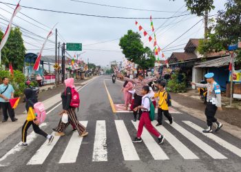 Polsek Pataruman Turun Langsung Atur Lalu Lintas Pagi, Wujudkan Program Quick Wins Presisi