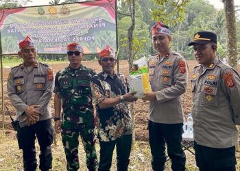 Dukung Ketahanan Pangan Nasional, Polres Tasikmalaya Kota Tanam Jagung Serentak di Cisayong