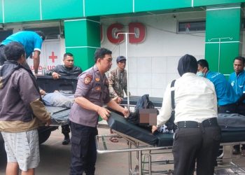 Polisi Evakuasi Laka Tunggal, Sepeda Motor Oleng, Dua Pelajar Tabrak Pagar