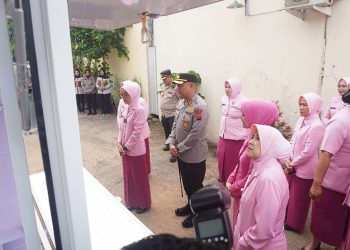 Ketua Bhayangkari Daerah Jawa Barat Tinjau Pembangunan Satuan Pelayanan Pemenuhan Gizi (SPPG) di Aspol Sukamenak Subang