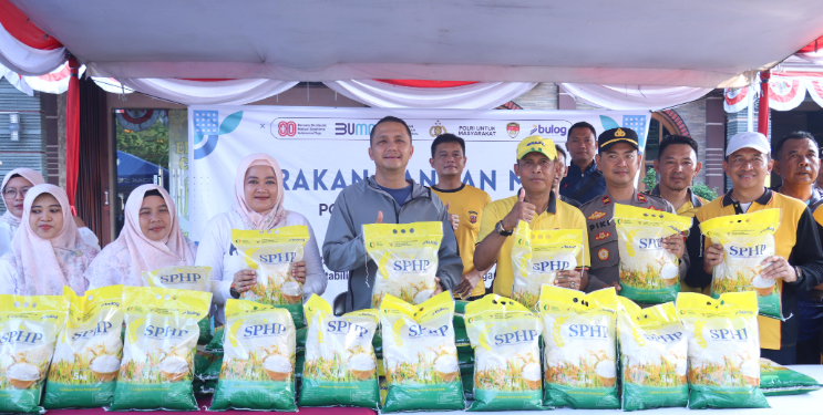 Kapolres Majalengka Pantau Langsung Penyaluran Beras Murah di CFD, Pastikan Tepat Sasaran