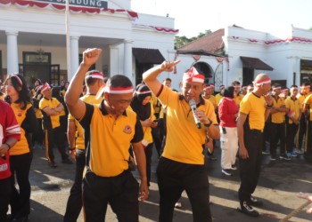 Semarak HUT ke-80 RI, Polrestabes Bandung Gelar Perlombaan Meriah dan Bagikan Hadiah Umroh